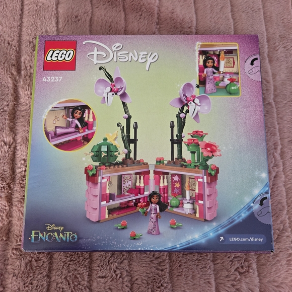 Disneys ENCANTO 641 Piece Lego Set - Picture 2 of 2